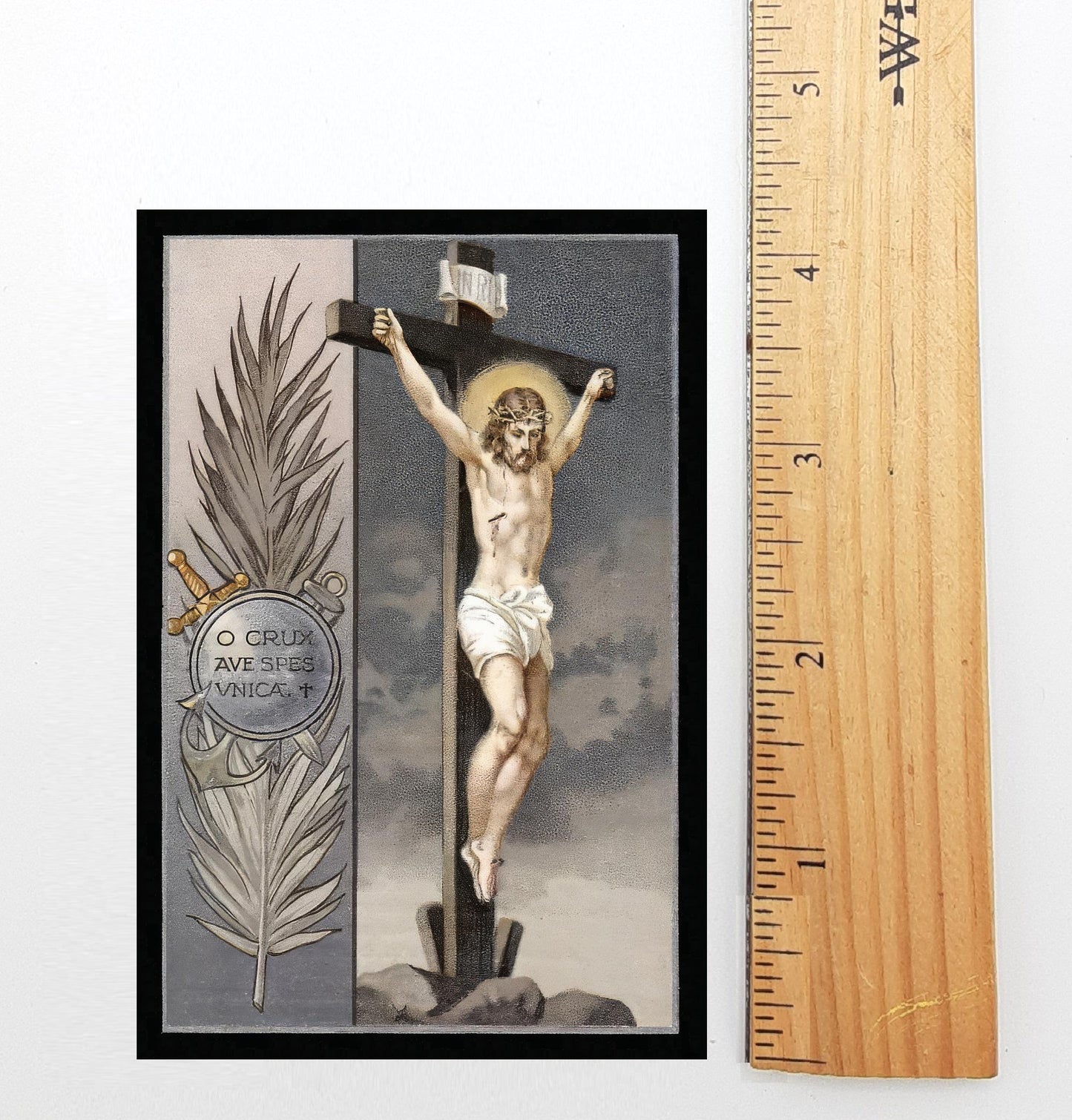 New! Crucifixion – Our Redeemer Lives – pack of 10/100/1000 – Easter Holy Card