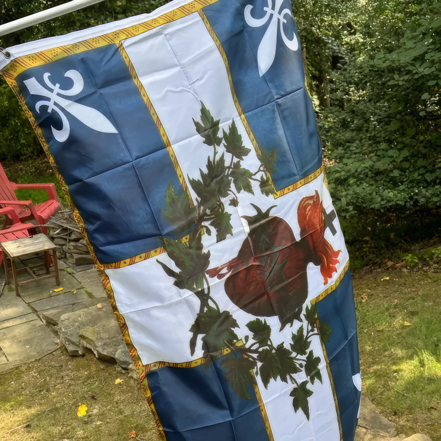 New Sizes! Flag of the Sacred Heart – Indoor/outdoor Flag – Polyester – 6 Sizes