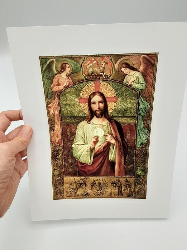 Jesus Holding the Eucharist / First Communion Gift / Vintage Catholic Art Print – Archival Quality